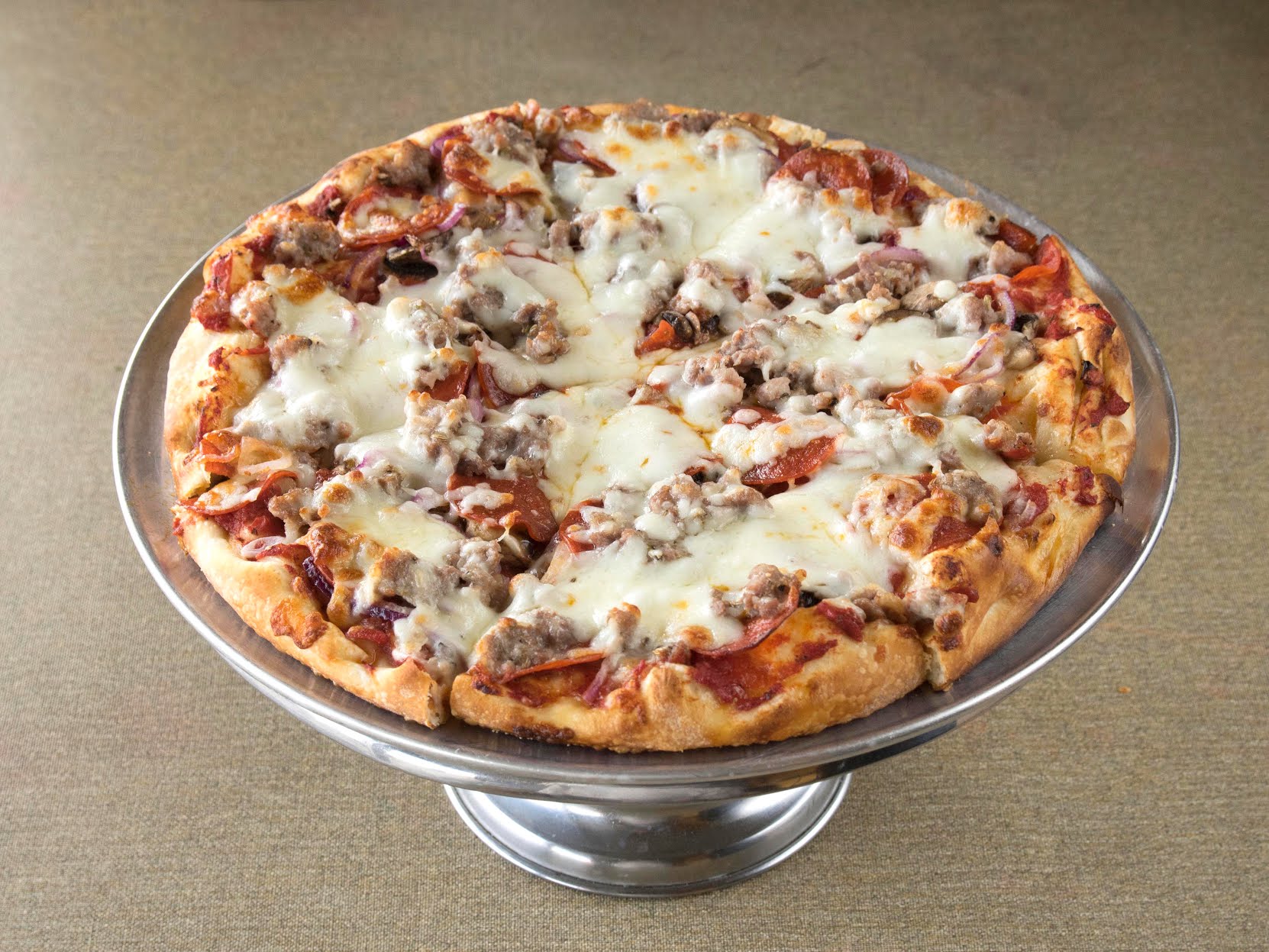 Mona's Italian Restaurant by null