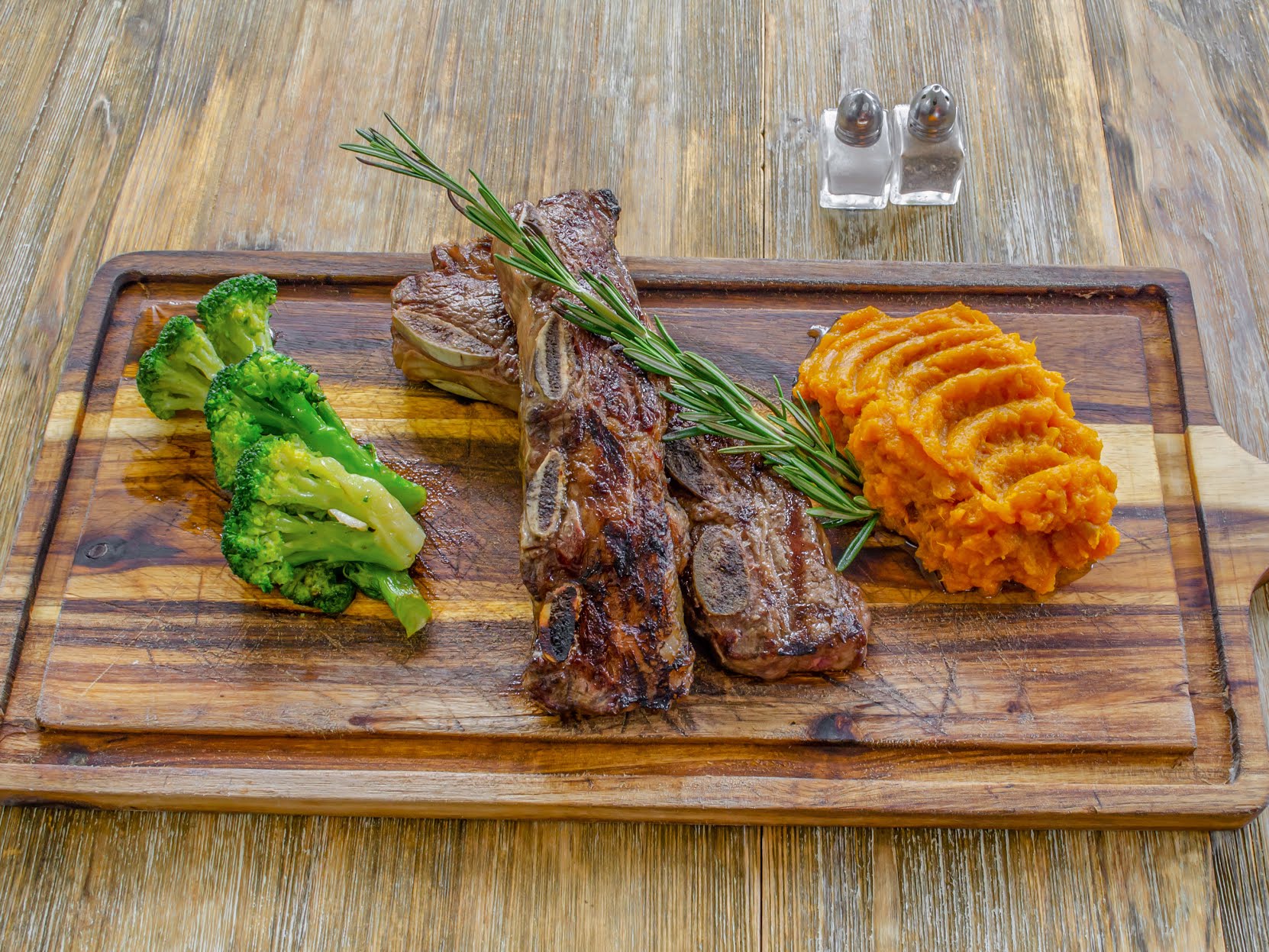 lo de lea steak house by null