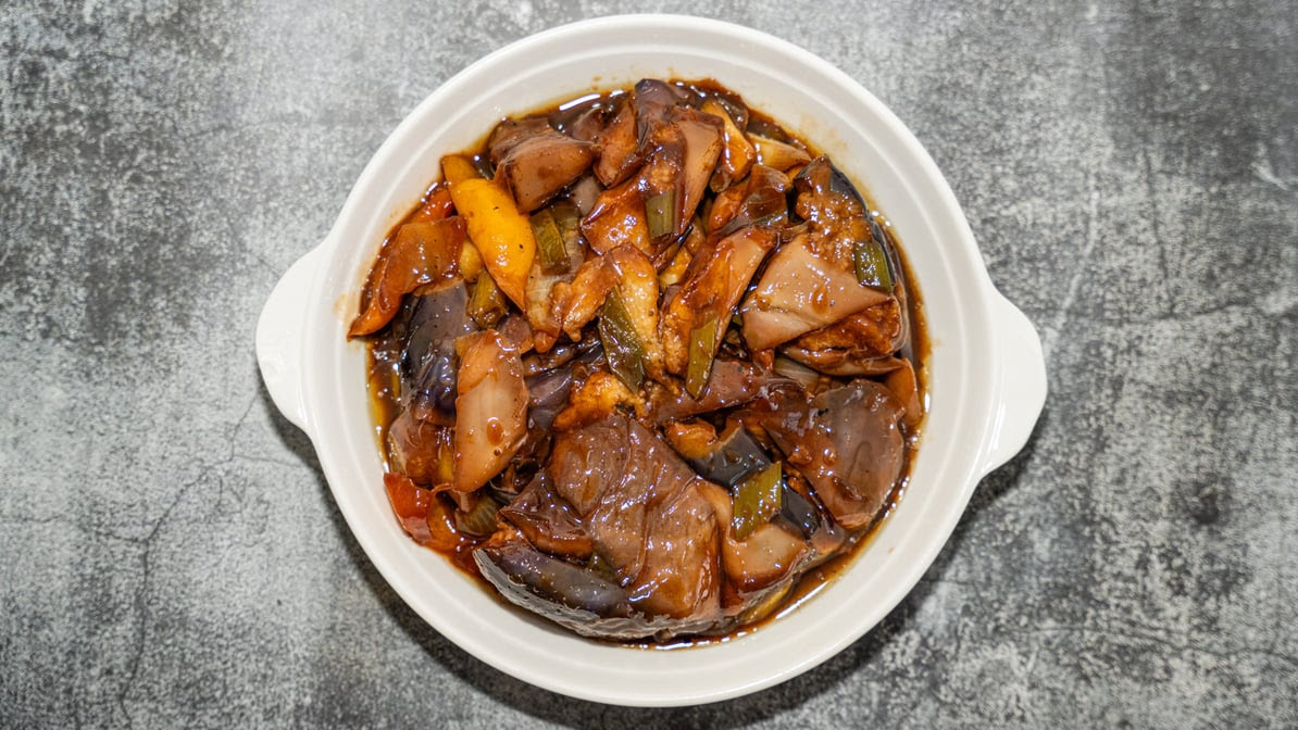 spicy & cloud restaurant by null