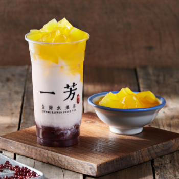 YiFang Taiwan Fruit Tea by null