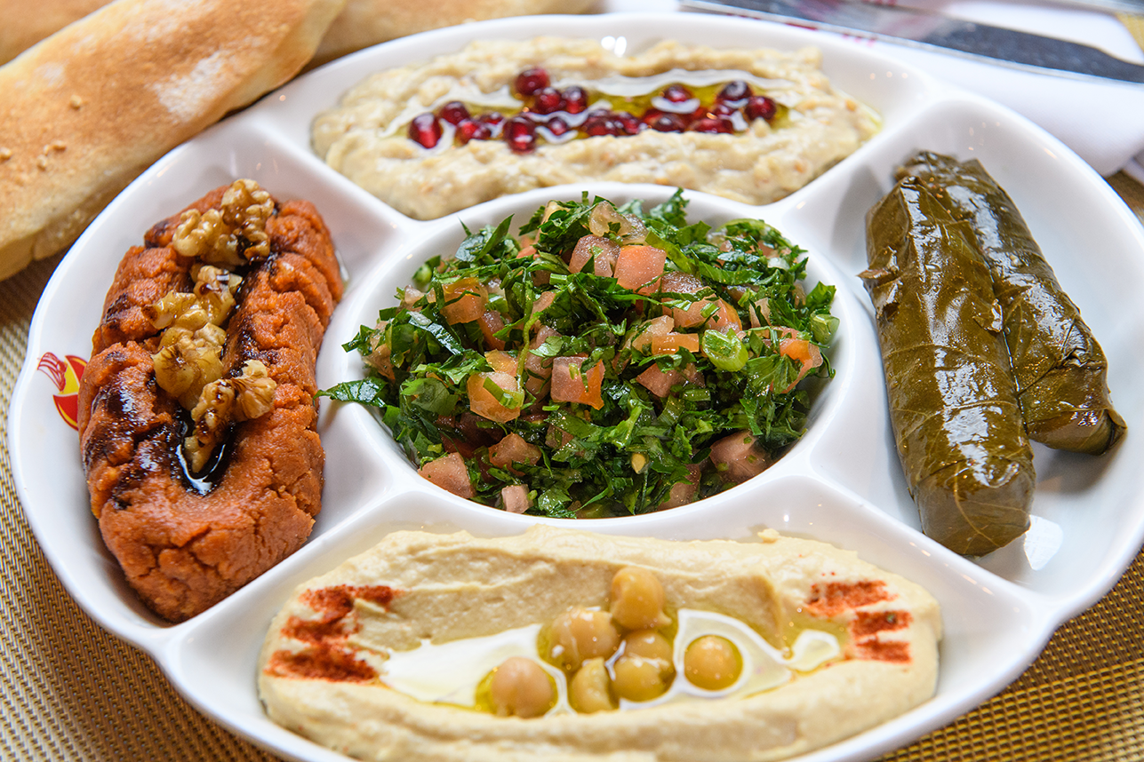 Phoenicia Resto & Lounge by null