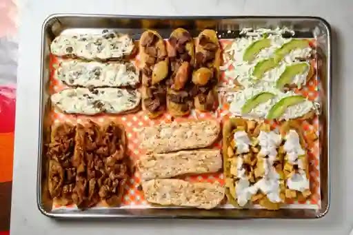 El Huarache Azteca by null