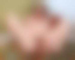 mature redhead pussy|Curvy mature redhead plays with her wet pussy - Mature.nl