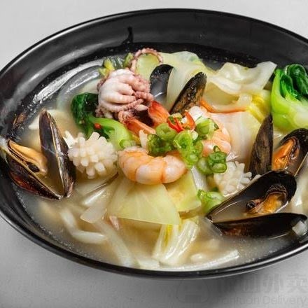 Mikaku Udon Bar by null