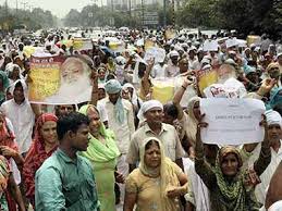 Asaram supporters protest at Delhi airport, Jantar.