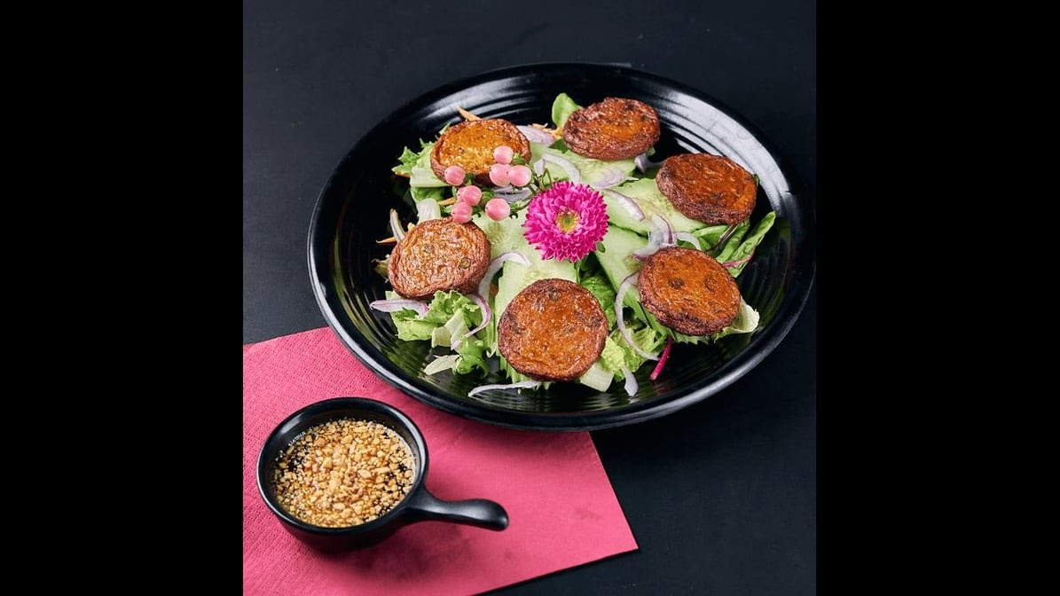 Signature Thai Cuisine by null