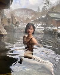 混浴|天木じゅん＆菊地亜美＆岡田紗佳、温泉混浴で北海道の“雪絶景”満喫 - 女子旅プレス