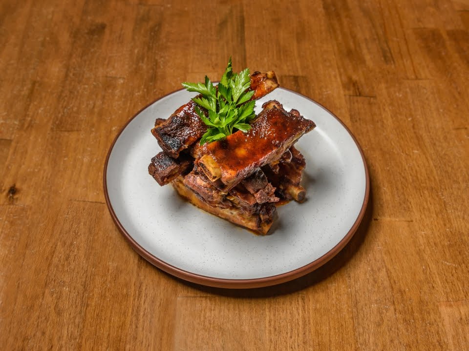 Yardbird Table & Bar by null