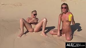 Easaatbwx od nberl mlppq jpg x Nude girls on beach
