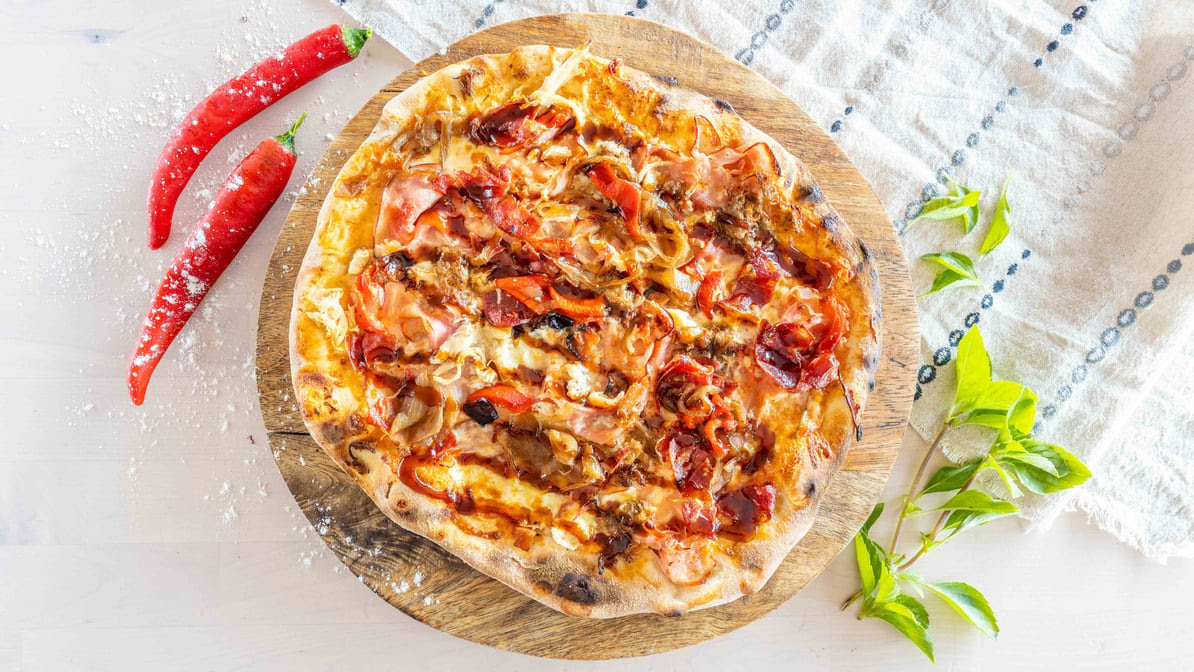 Mamma Mia Pizzeria by null