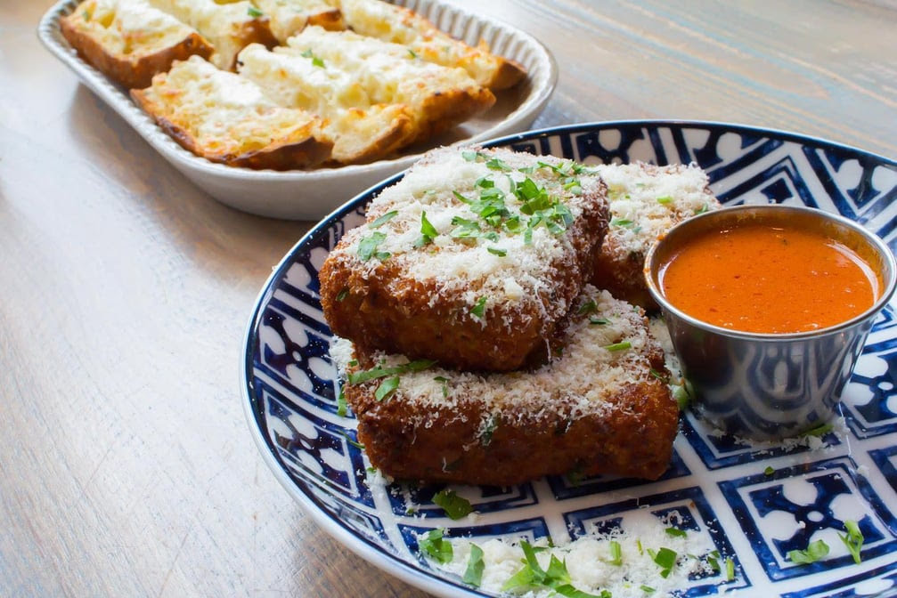 Melo's Italian Table by null