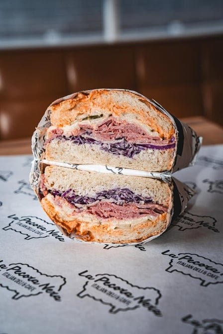 La Pecora Nera by null