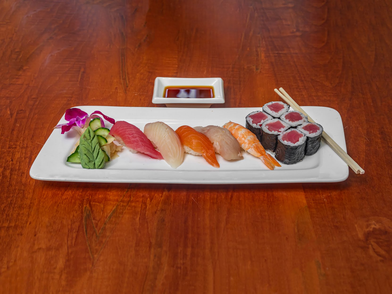 Minzu Sushi by null