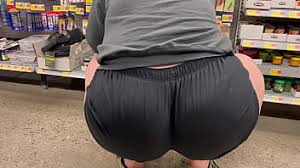 Japanese babe in booty shorts candid upshot jpg x Candid short shorts