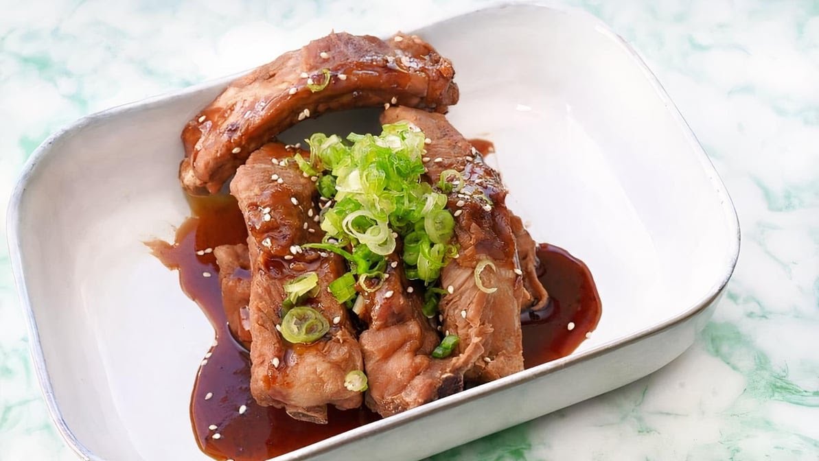 Chifa 國偉 by null