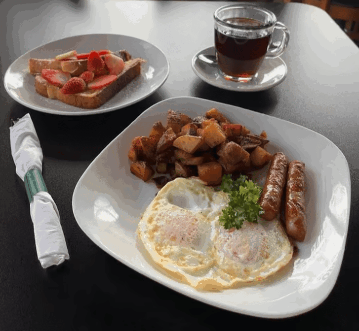 Savanna Breakfast & Lunch Northcenter by null