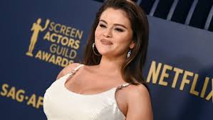 Selena gomez admits feeling ashamed after posing naked on album cover jpg x Selena gomez sex tape