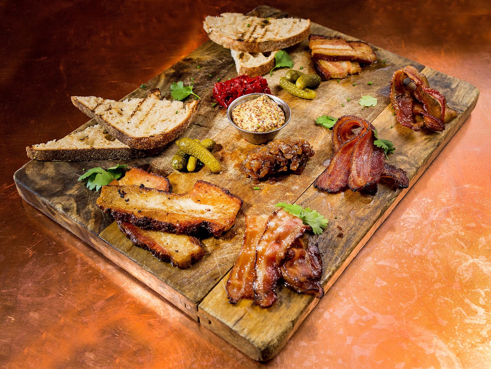 BOOTLEGGERS FOOD & DRINK by null