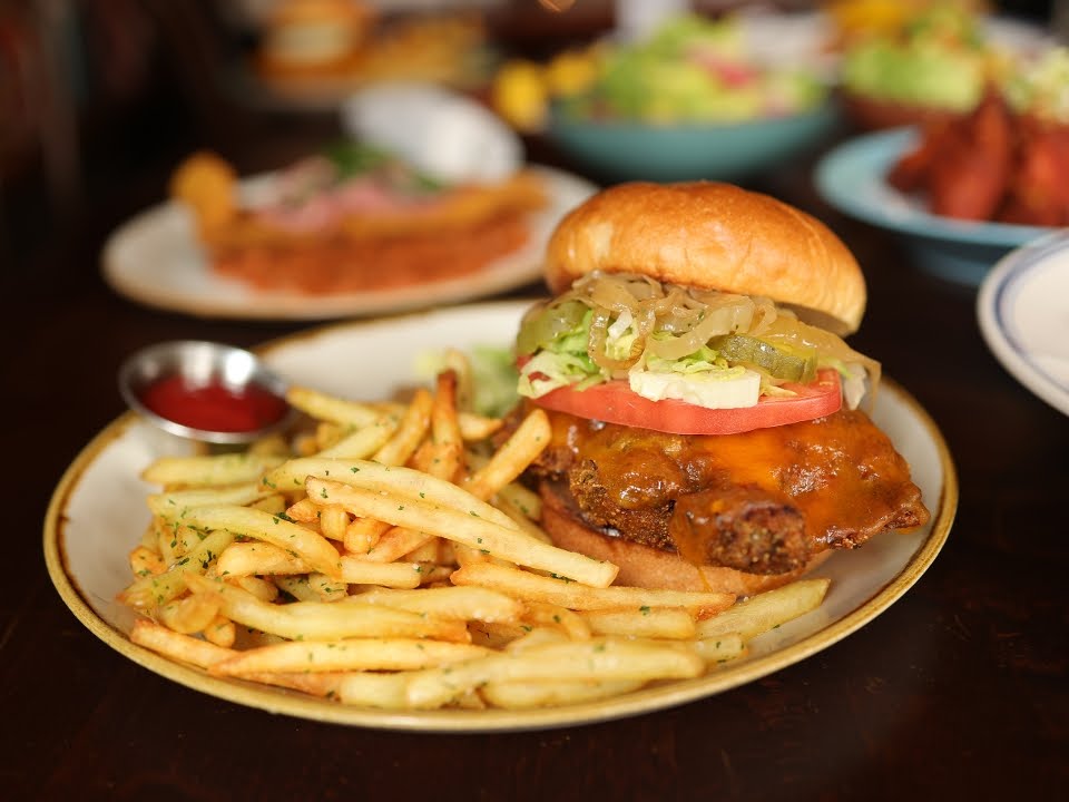 Red Rooster Harlem by null