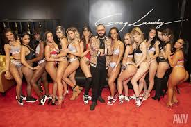 Avn winning jpg x Avn winning
