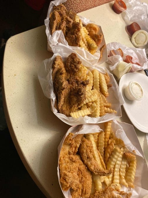 Harold's Chicken & Ice Bar by null