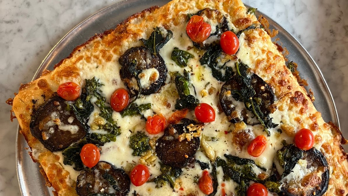 Vincenzo's Pizza by null