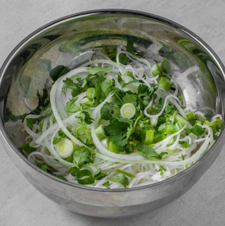 Phở Gà Vàng by null