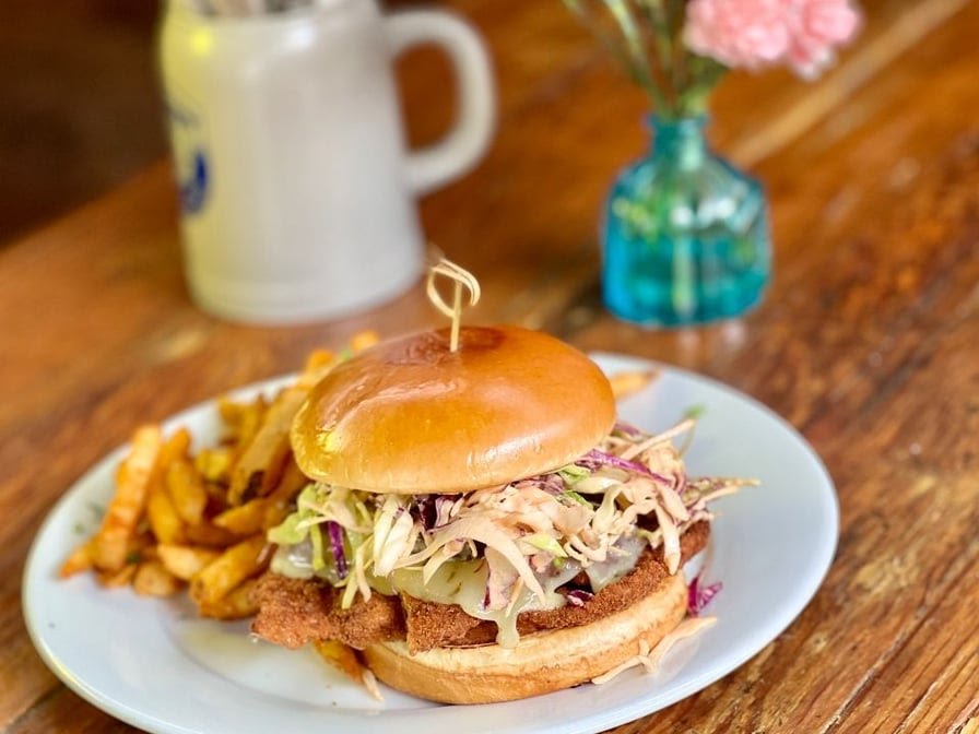 Kiez Küche & Beer Garden by null