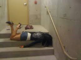 素人泥酔画像|画像・写真1/5）「私は9年間、性奴隷だった」観劇後に泥酔させられ太客の相手を…全裸写真で脅された被害者が「大衆演劇の闇」を決死の告発【画像あり】 |  Smart FLASH/スマフラ[光文社週刊誌]