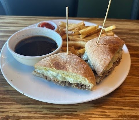 Lake Forest Bar and Grill by null