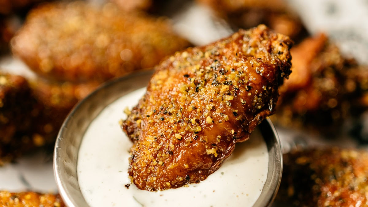 Roosters Run by null