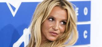 Britney spears claims mom once hit her jpg x Lynn spears