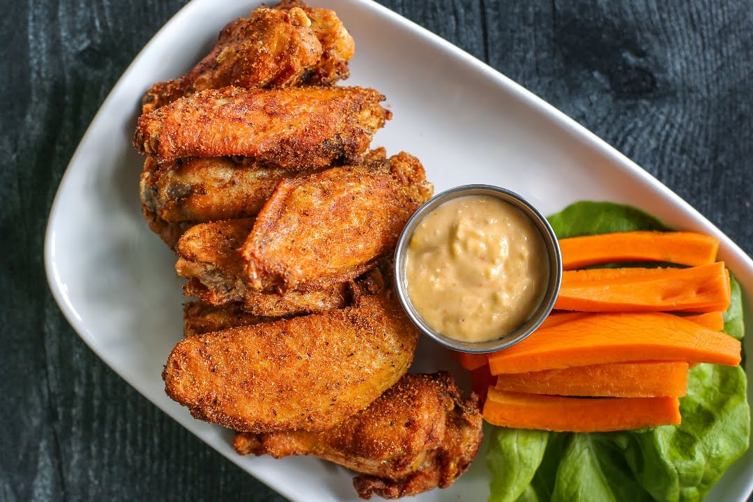 Nettie's Tavern by null