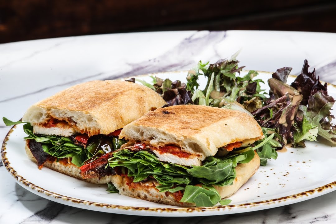 Eat This Café - Hollywood Brunch Spot: Breakfast, Lunch, Bottomless Mimosas by null