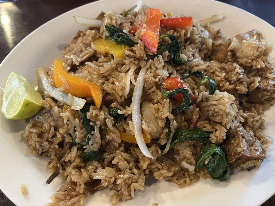 Luv Thai Cuisine by null