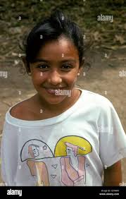 Mexican village girl|1, one, Mexican girl, Mexican girl, young girl, weaver, weaving, weaving on  loom, loom, village, Santo Tomas Jalieza, Oaxaca State, Mexico Stock Photo  - Alamy