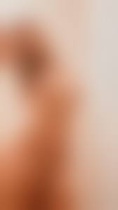 Natural Mom nude|Nude mom spics show all-natural hottie who loves hard dick