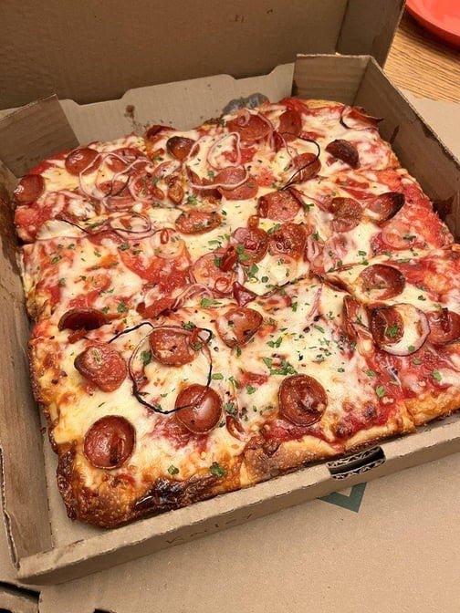 Vincenzo's Pizza by null