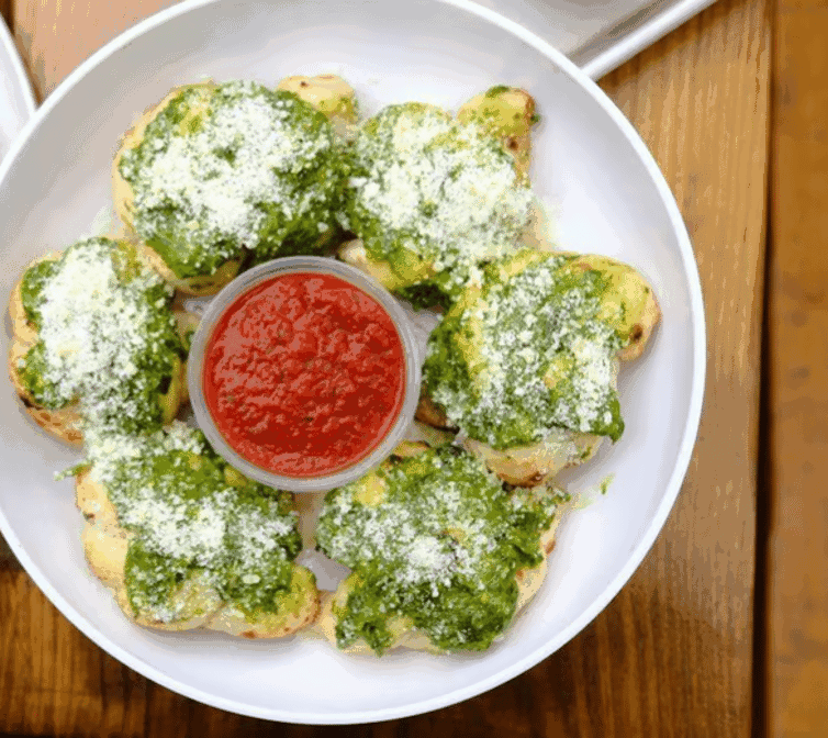 Grata’s Pizzeria by null