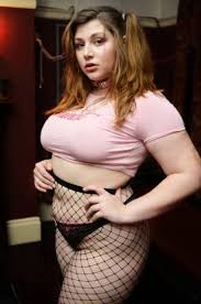Estella bathory foot long delivery in porntre jpg x Plumper estella bathory