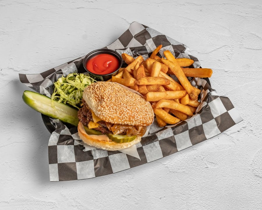 Mr. B's Tavern by null