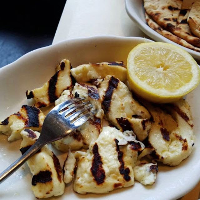 Telly's Taverna by null