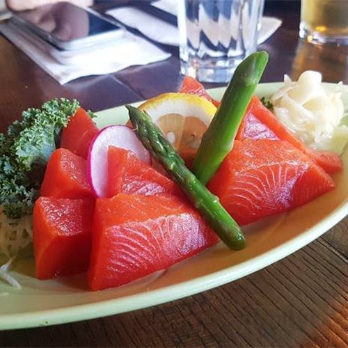 Green Leaf Sushi l Burnaby by null