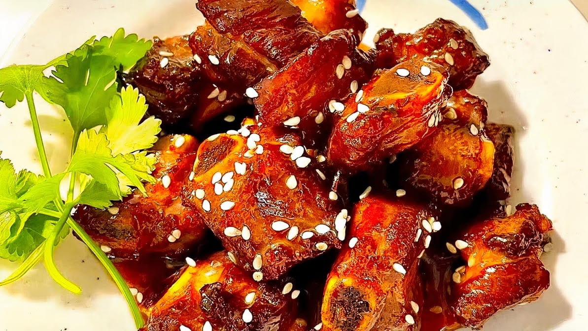 Chong Qing Noodles House by null