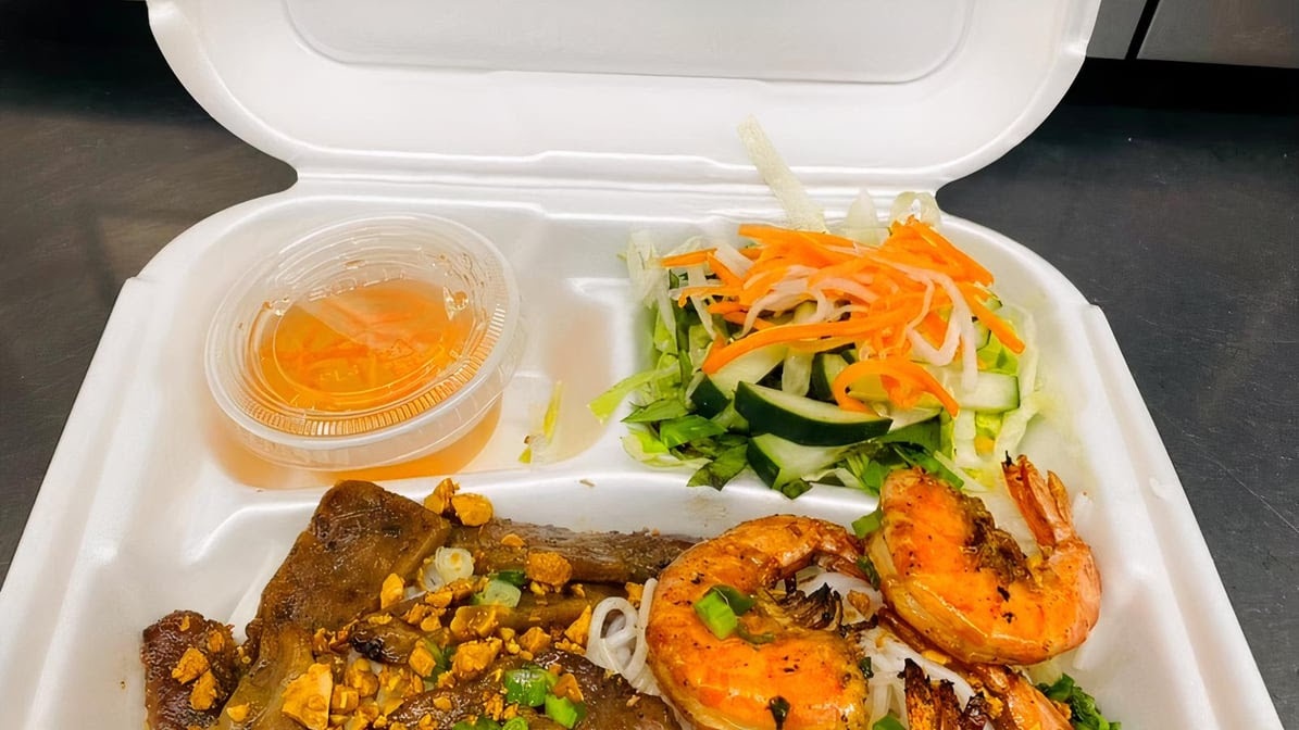 Viet Bistro 2 llc by null