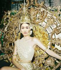 ดาราไทยตัดต่อ|มิน พีชญา” ตัดต่อหน้าตัวเองใส่ทับ “ลิซ่า BLACKPINK” ในฉากชุด