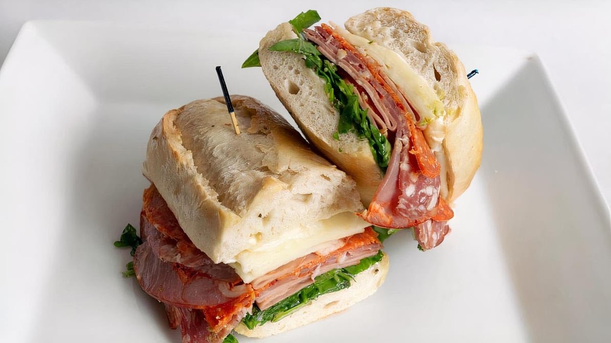 Kelly's Market & Deli by null