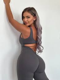 Fucking curvy goddess hayley davies and giving her a beautiful creampie jpg x Hayley davies