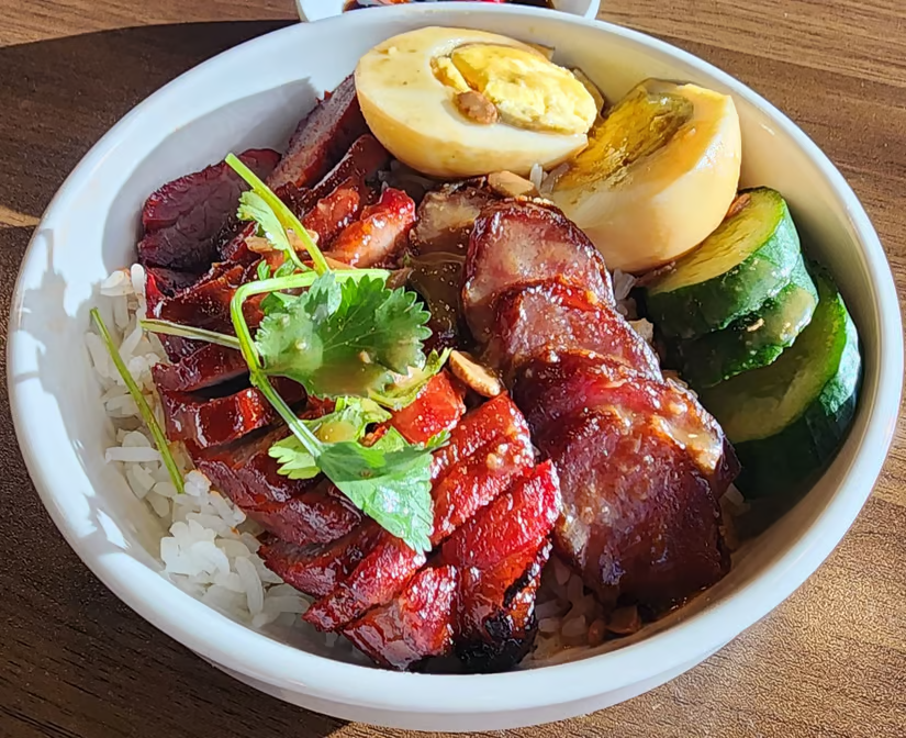 Yaowarat Thai Street Food by null