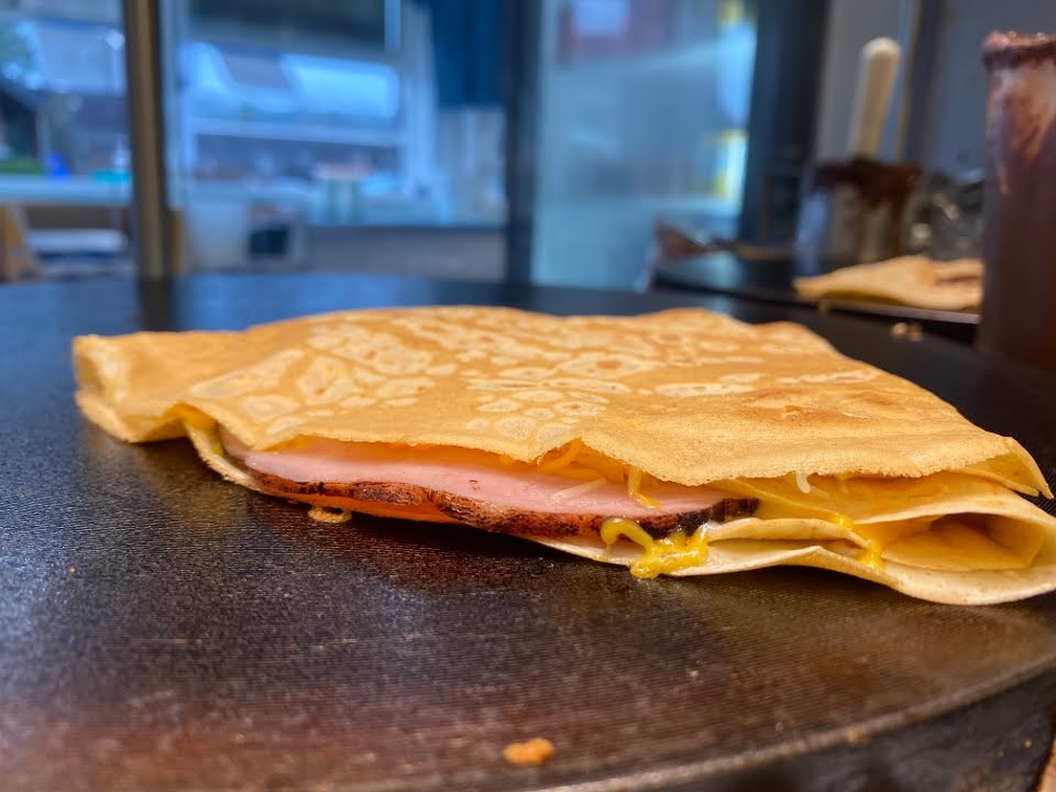 Crepe Neptune by null